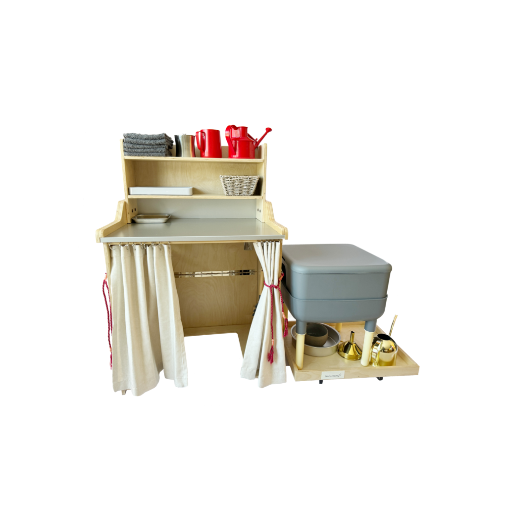 Cabinet with a worm composter on a trolley